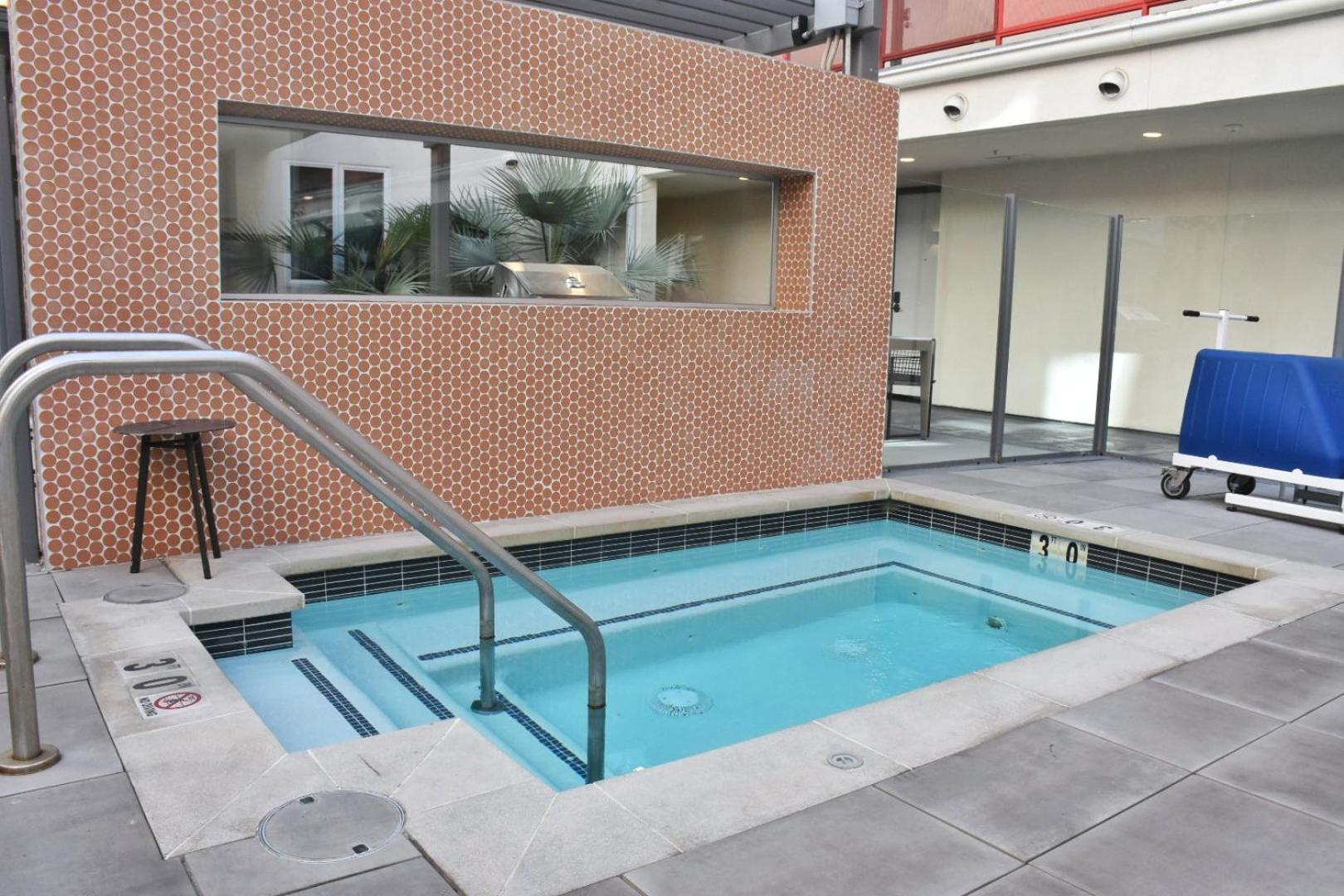 Stylish Downtown La Getaway - Prime Location On Wilshire Blvd! Los Angeles